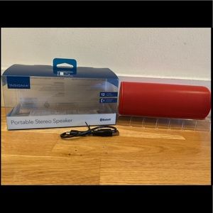 NIB Insignia Bluetooth portable speaker in Red